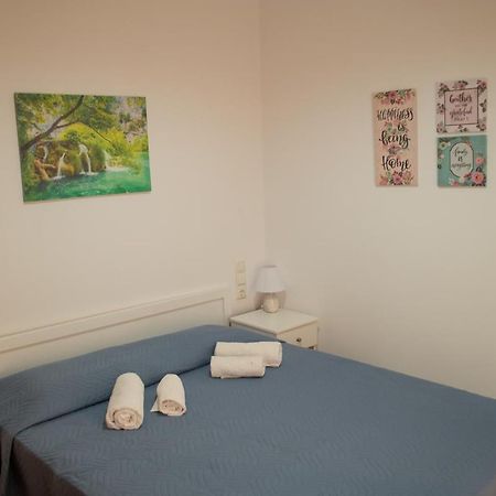 Ferienwohnung Sun Βy Τhe Sea 100M From The Beach Agia Pelagia  Exterior foto