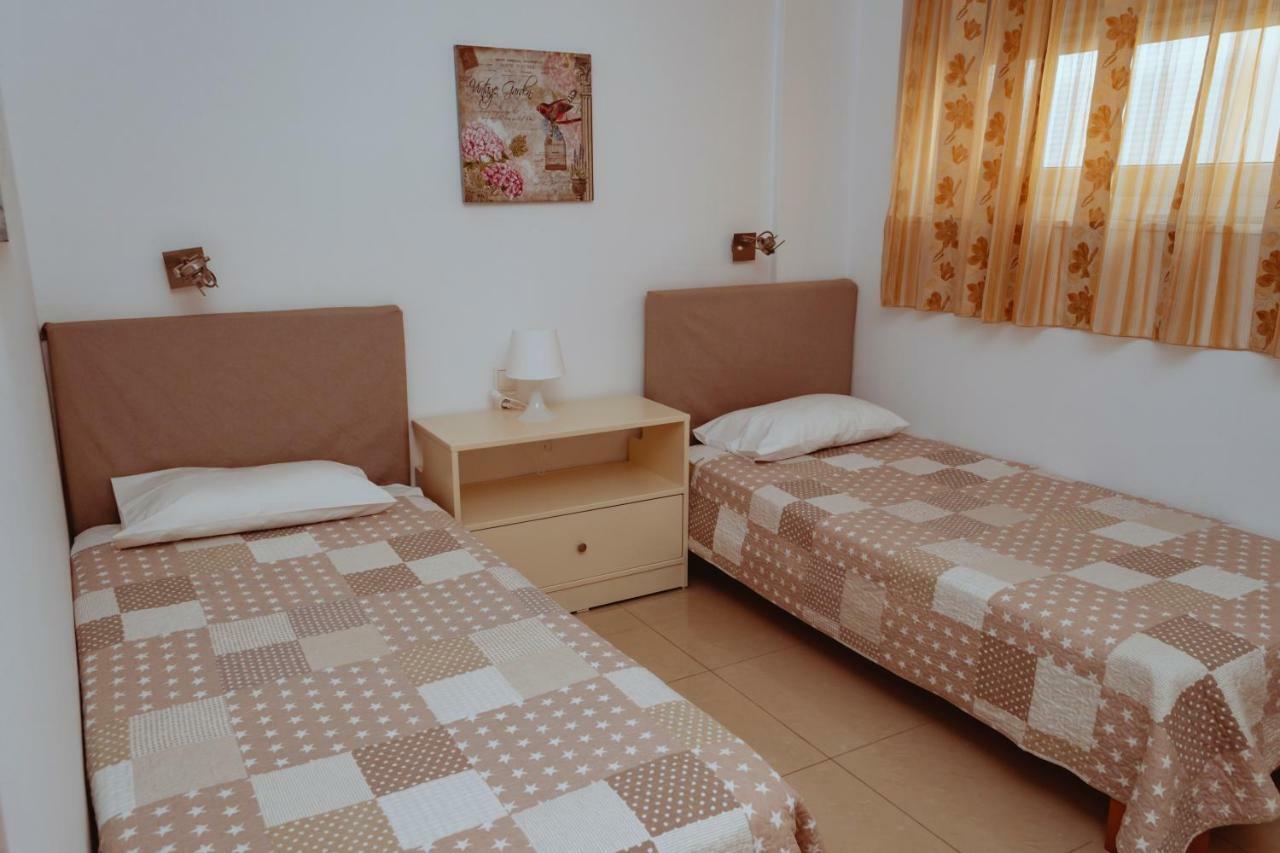 Ferienwohnung Sun Βy Τhe Sea 100M From The Beach Agia Pelagia  Exterior foto