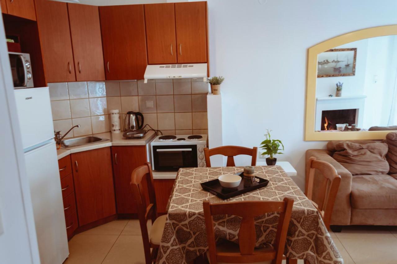 Ferienwohnung Sun Βy Τhe Sea 100M From The Beach Agia Pelagia  Exterior foto