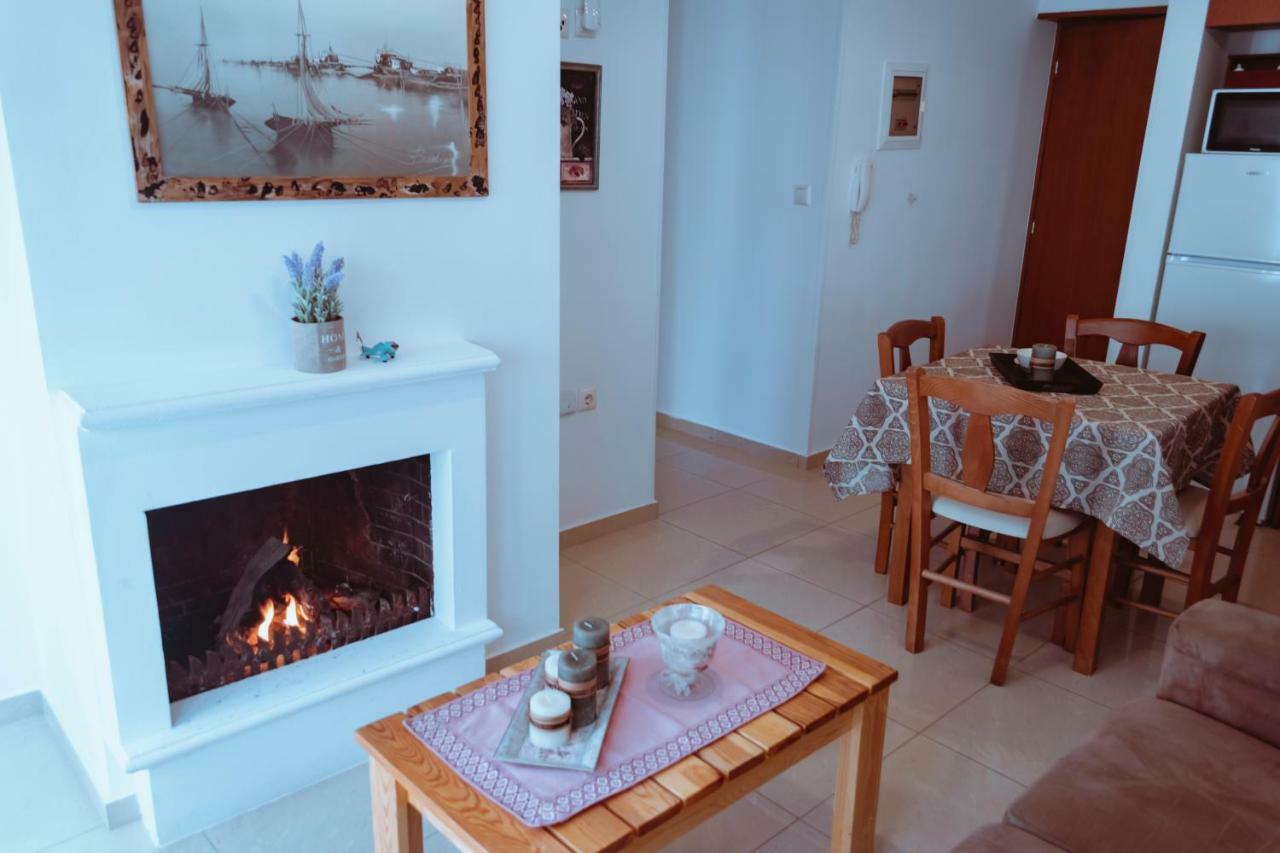 Ferienwohnung Sun Βy Τhe Sea 100M From The Beach Agia Pelagia  Exterior foto
